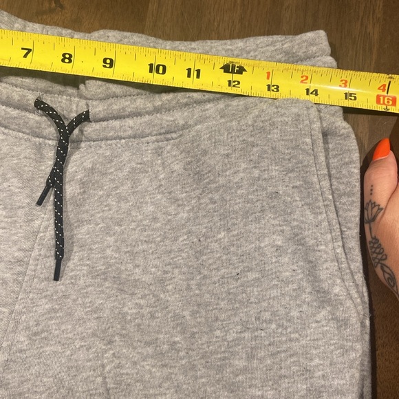 SP Essentials gray sweat pant joggers - Picture 4 of 7